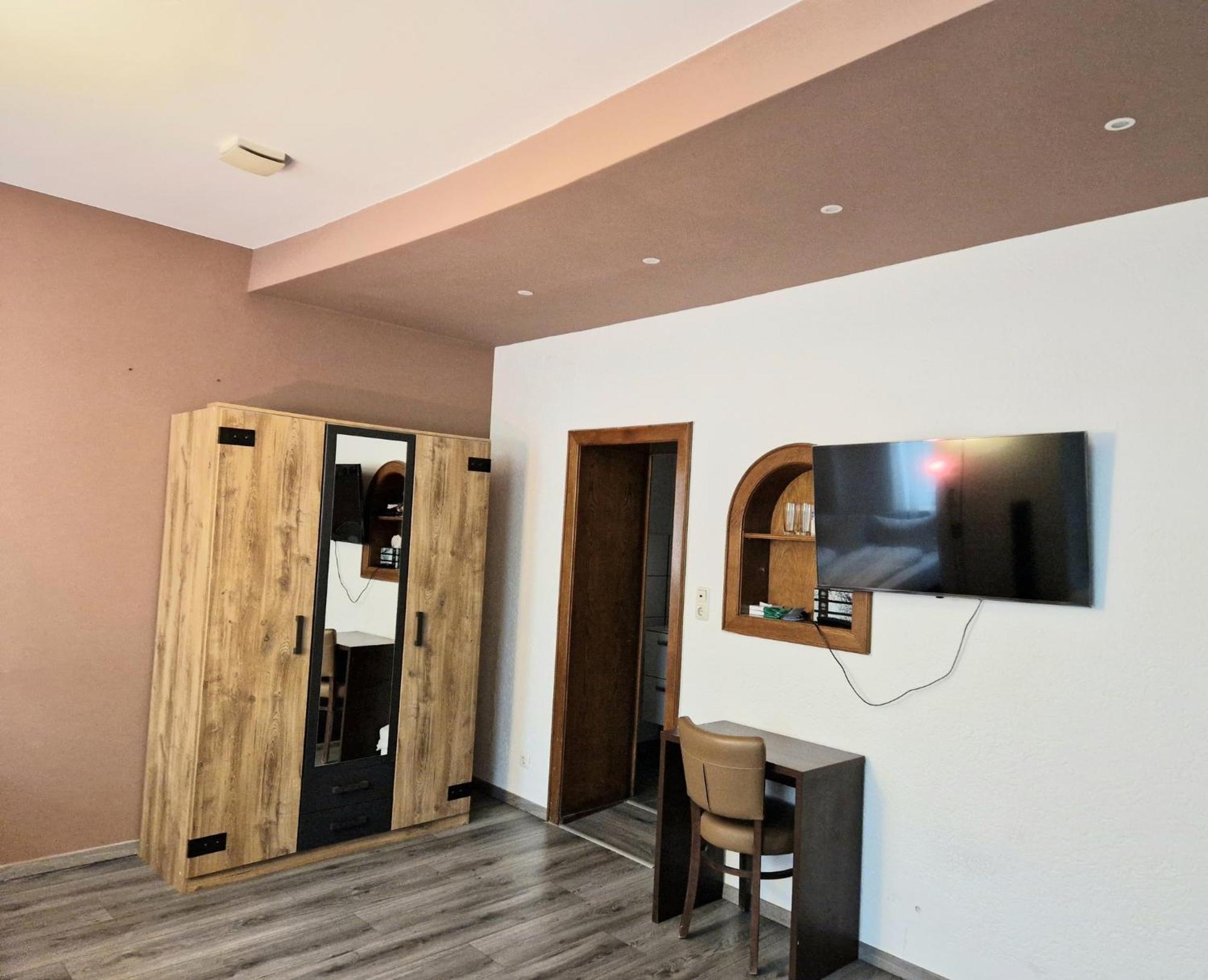 Trip Inn Budget Hotel Messe Frankfurt am Main Exterior photo