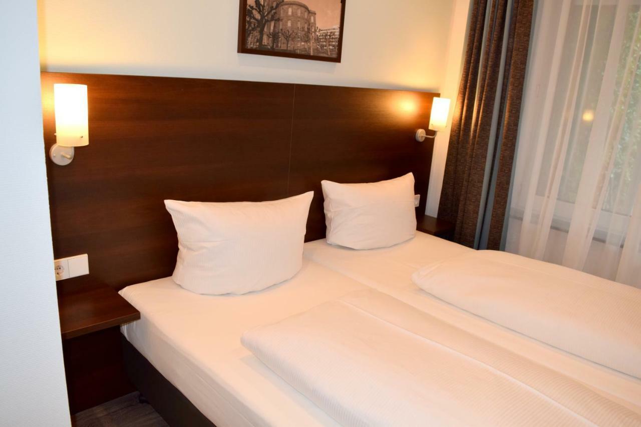 Trip Inn Budget Hotel Messe Frankfurt am Main Exterior photo