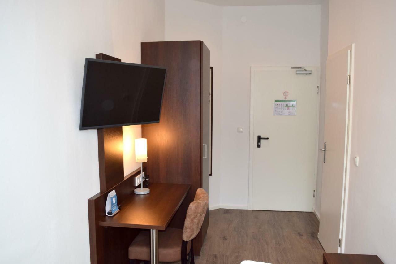 Trip Inn Budget Hotel Messe Frankfurt am Main Exterior photo